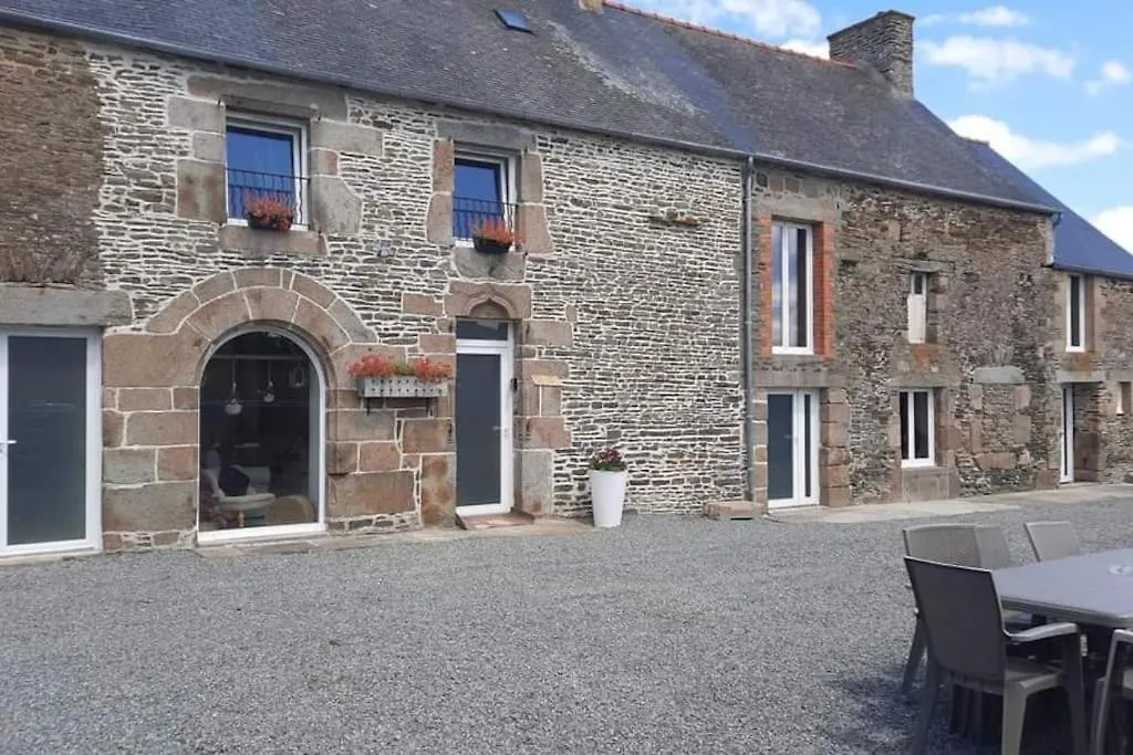 Casa vacanze Gite 16 Personnes Pleine-Fougères